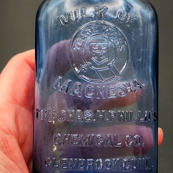 Vintage Phillips Milk of Magnesia Cobalt Blue Bottle 5" - Picture 7 of 7